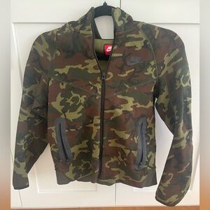 Boys Nike Fleece Tech Green and Brown Camo Hoodie